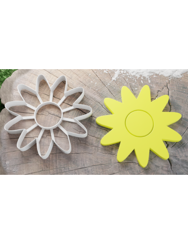 Daisy Cookie Cutter / Stamp...